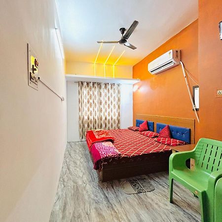 Shivalay Paying Guest House Benares Buitenkant foto