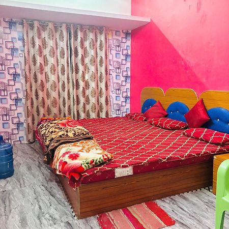Shivalay Paying Guest House Benares Buitenkant foto