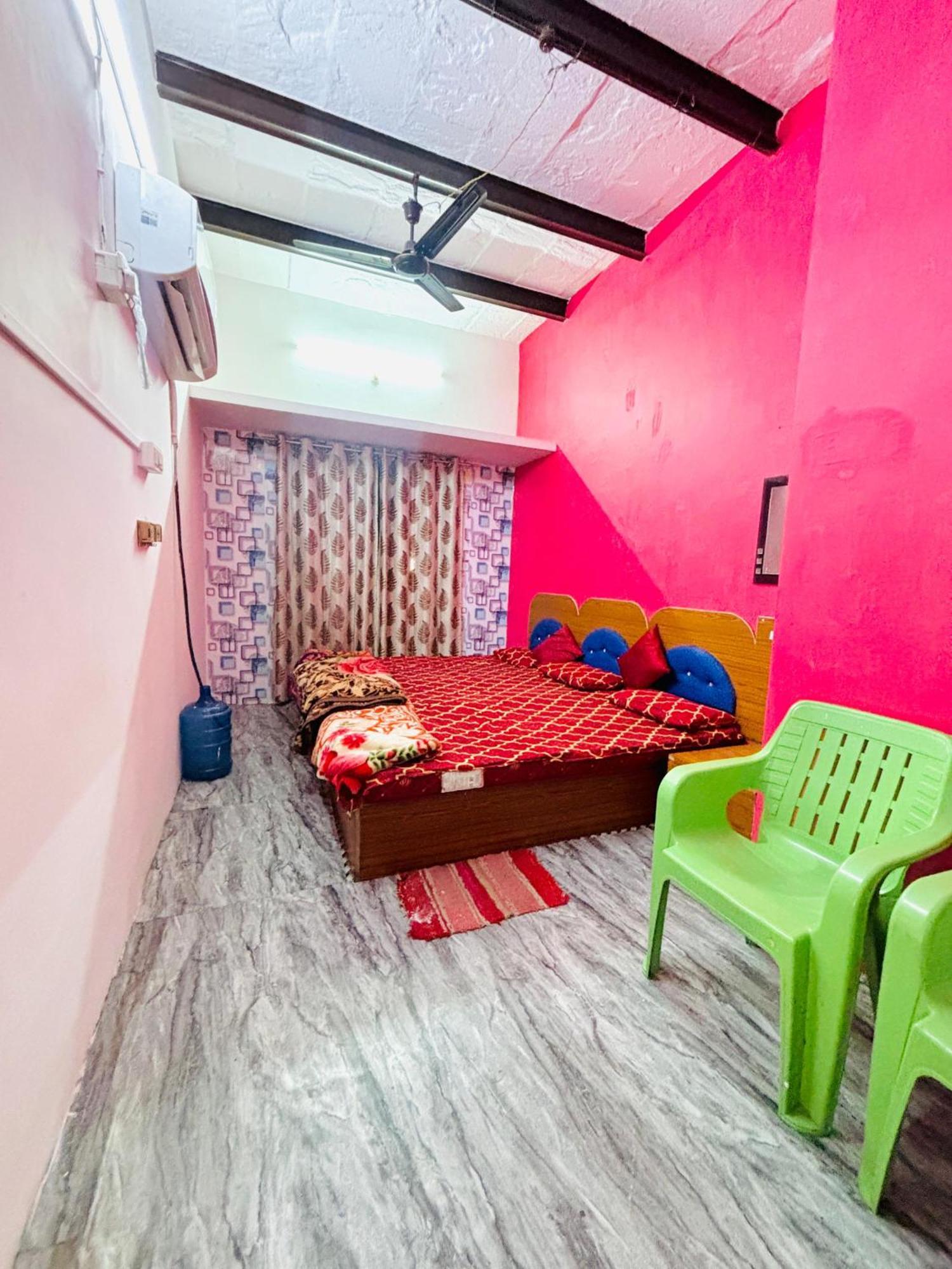 Shivalay Paying Guest House Benares Buitenkant foto