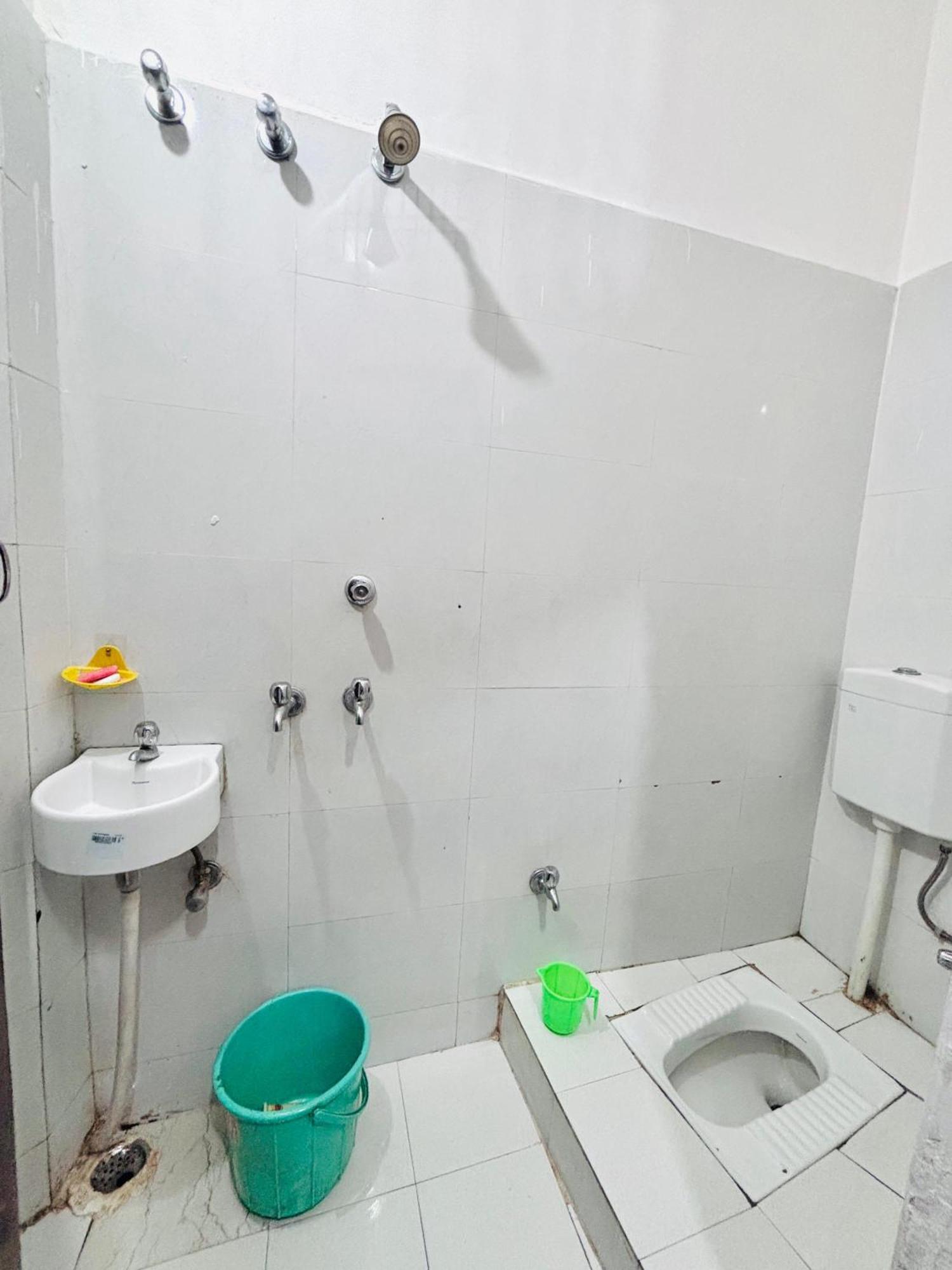 Shivalay Paying Guest House Benares Buitenkant foto